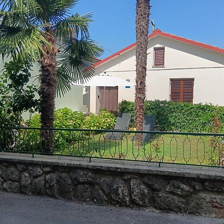 Holiday House Palma Dobrinj Exterior photo